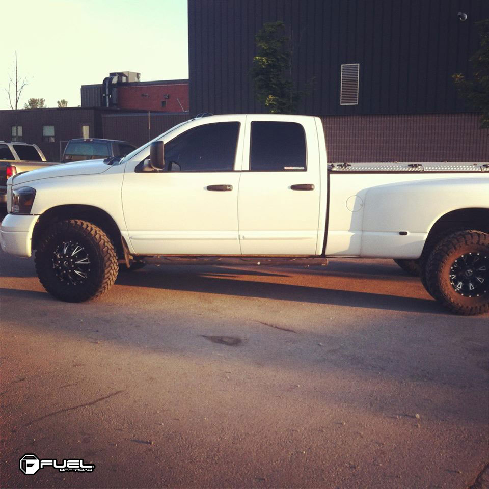 Fuel Dually Wheels Throttle Dually Front D513 Wheels California Wheels
